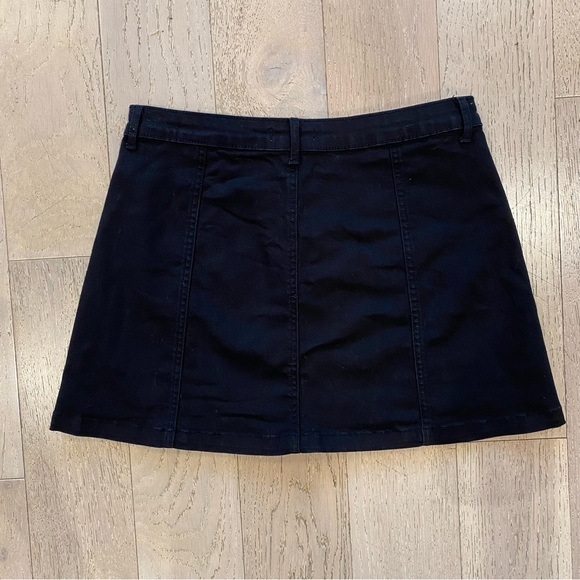 2/$15 🍍 Forever 21 Black Denim Mini Skirt - Picture 4 of 6